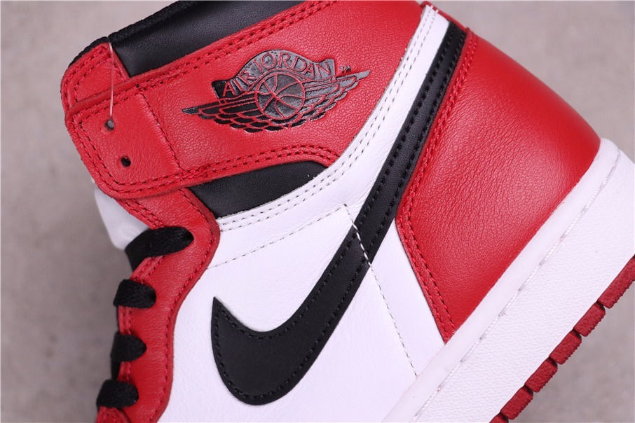 89USD Air Jordan 1 Chicago 555088-101 40.5-47.5