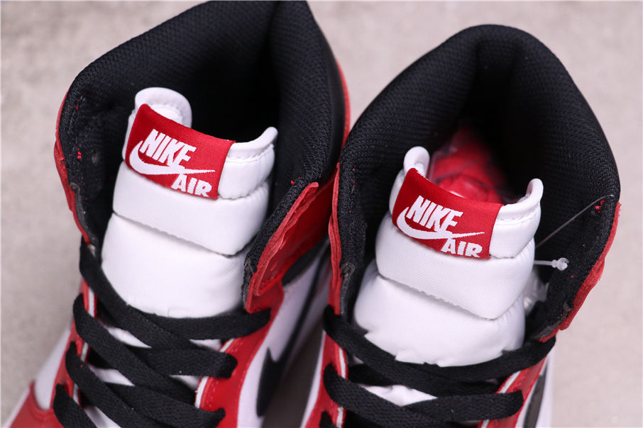 89USD Air Jordan 1 Chicago 555088-101 40.5-47.5
