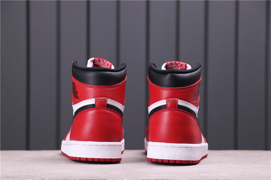 89USD Air Jordan 1 Chicago 555088-101 40.5-47.5