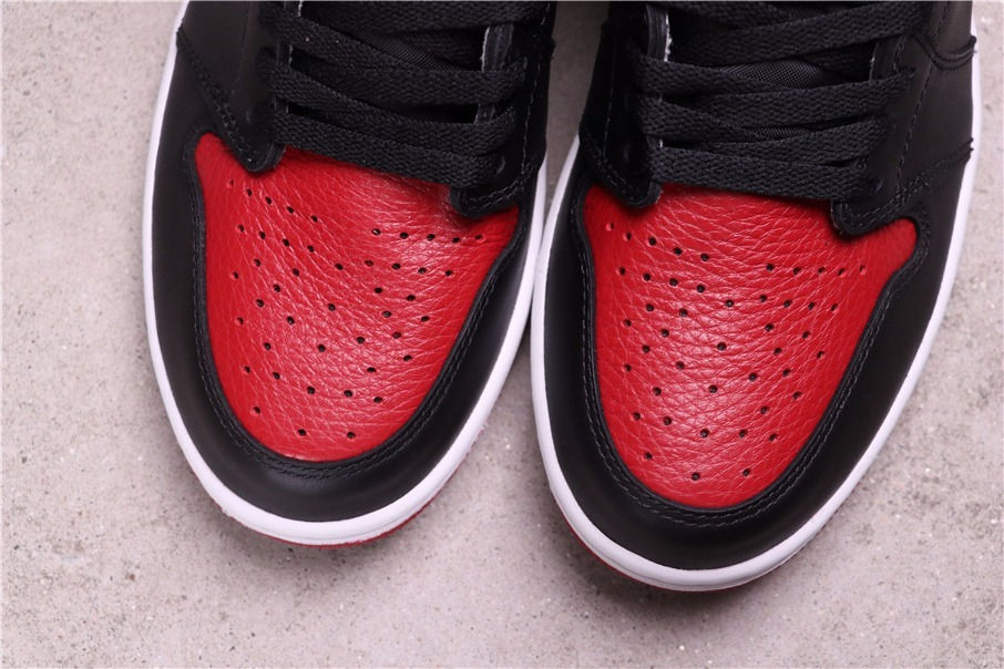 89USD Air Jordan 1 HIGH 555088-00140.5-47.5