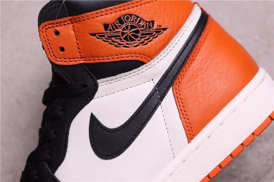 89USD Air Jordan 1 HIGH Shattered Backboard 555088-005 40.5-47.5