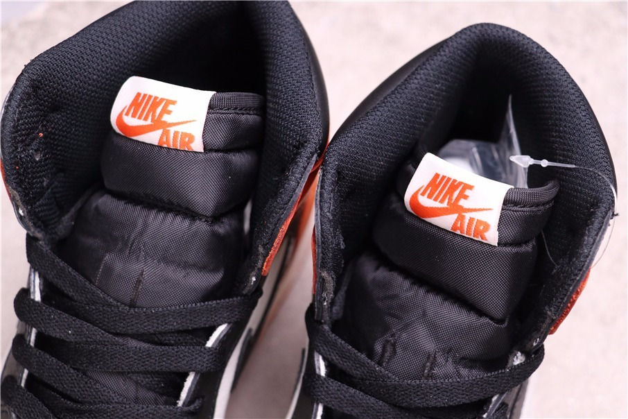89USD Air Jordan 1 HIGH Shattered Backboard 555088-005 40.5-47.5