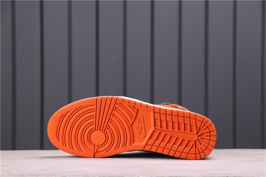 89USD Air Jordan 1 HIGH Shattered Backboard 555088-005 40.5-47.5