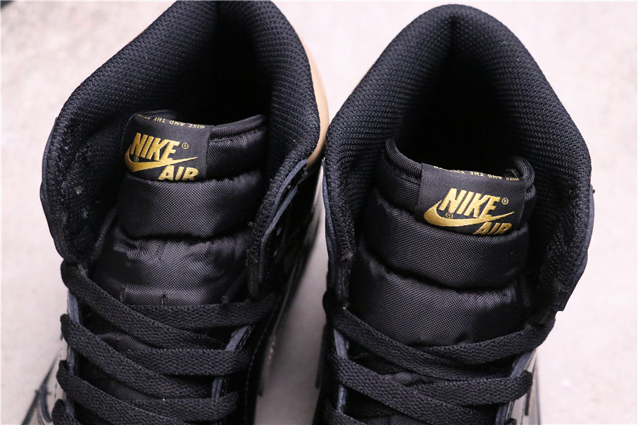 89USD Air Jordan 1 High OG 555088-03240.5-47.5