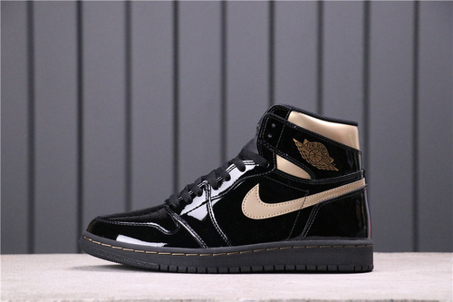 89USD Air Jordan 1 High OG 555088-03240.5-47.5
