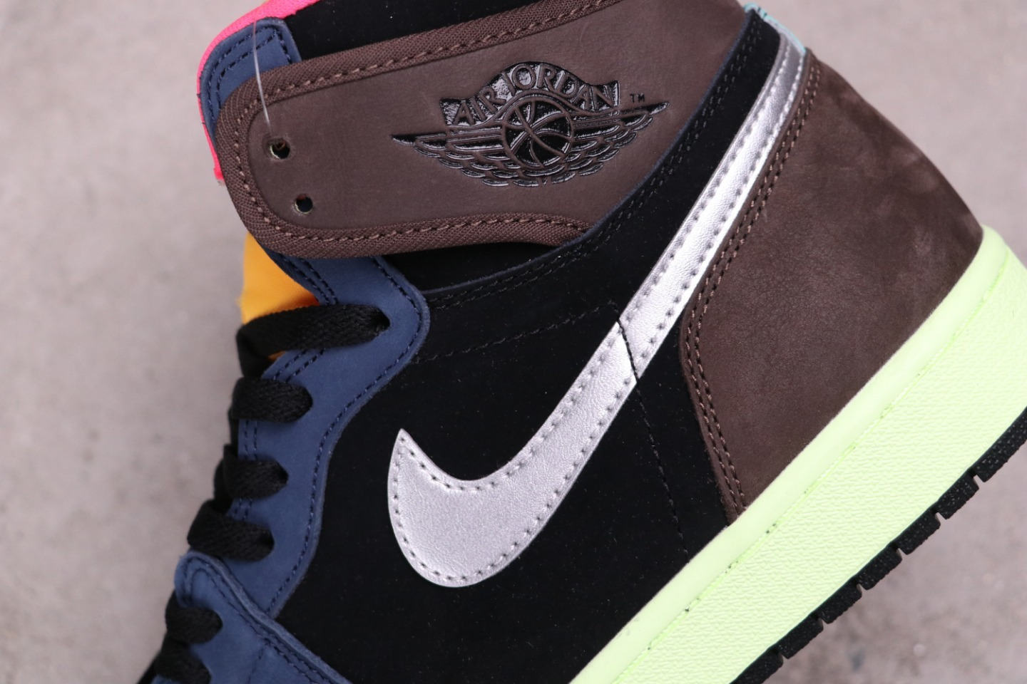 89USD Air Jordan 1 High OG “Bio Hack”555088-201 SIZE 40-47.5
