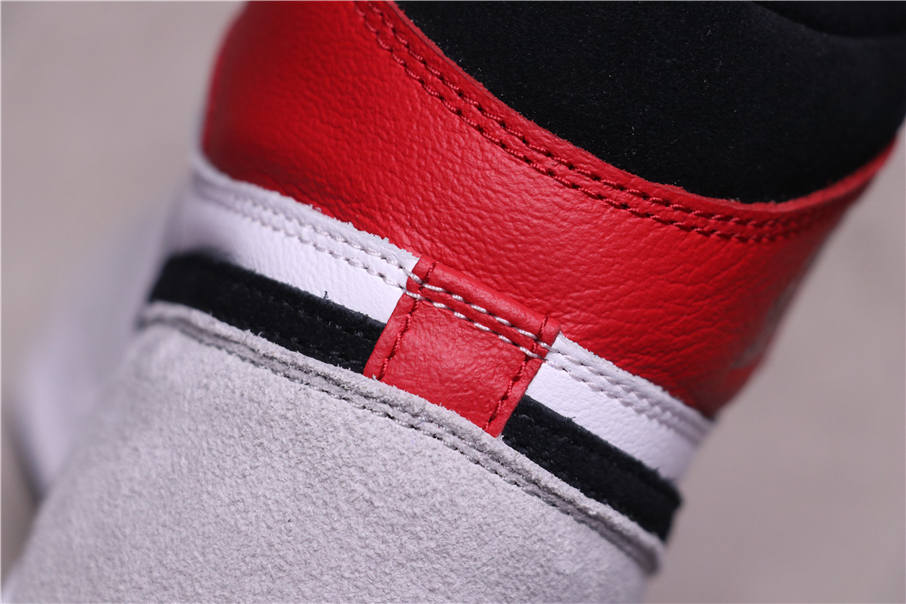 89USD Air Jordan 1 Light Smoke Grey 555088-126 40.5-47.5