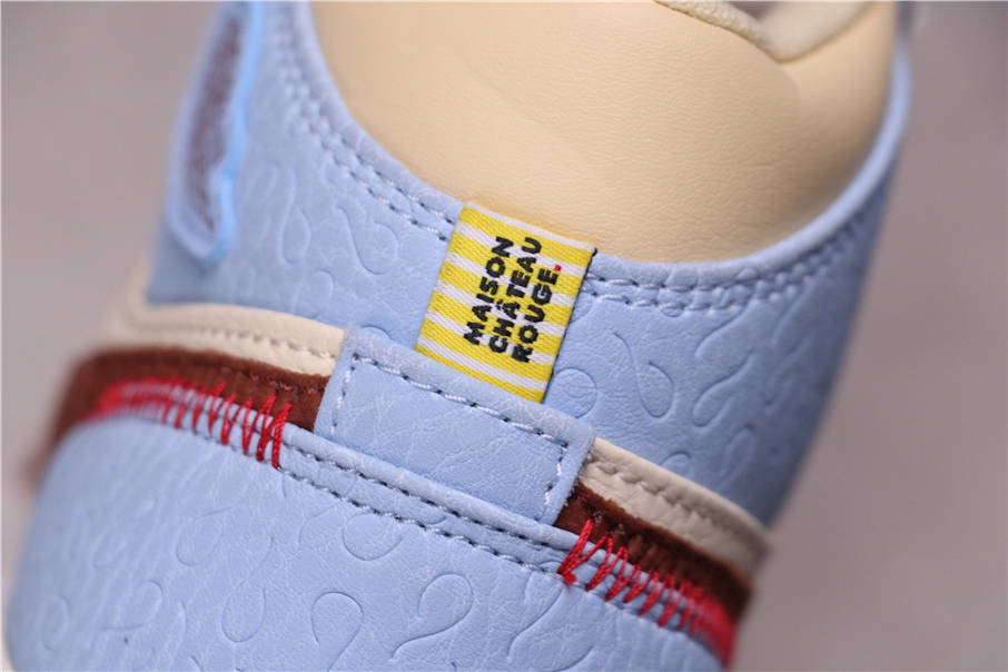 89USD Air Jordan 1 Mid “Fearless” CU2803-200 SIZE 36-39