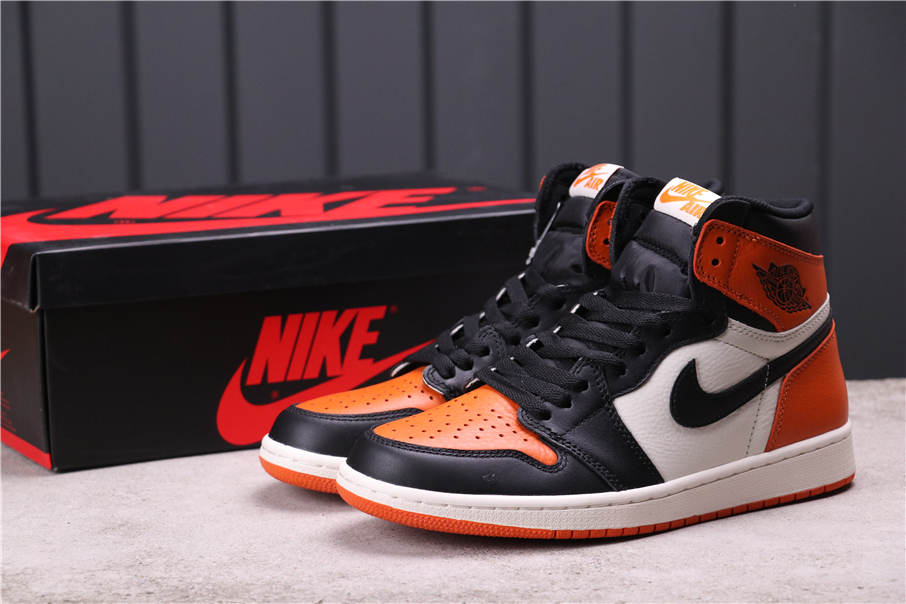 89USD Air Jordan 1“Shattered Backboard”555088-005 40-46