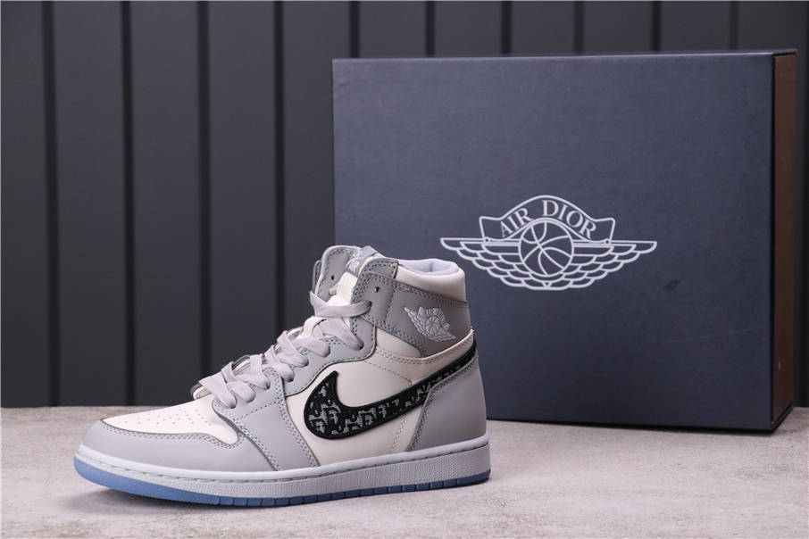 89USD Dior x Air Jordan 1 High CN8607-002 36-47.5