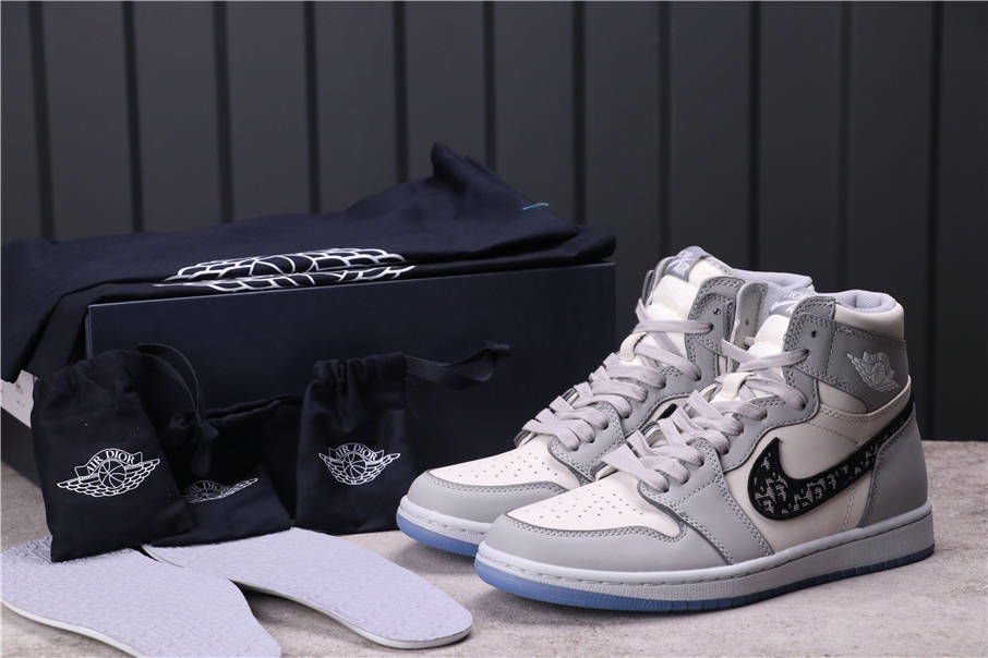 89USD Dior x Air Jordan 1 High CN8607-002 36-47.5