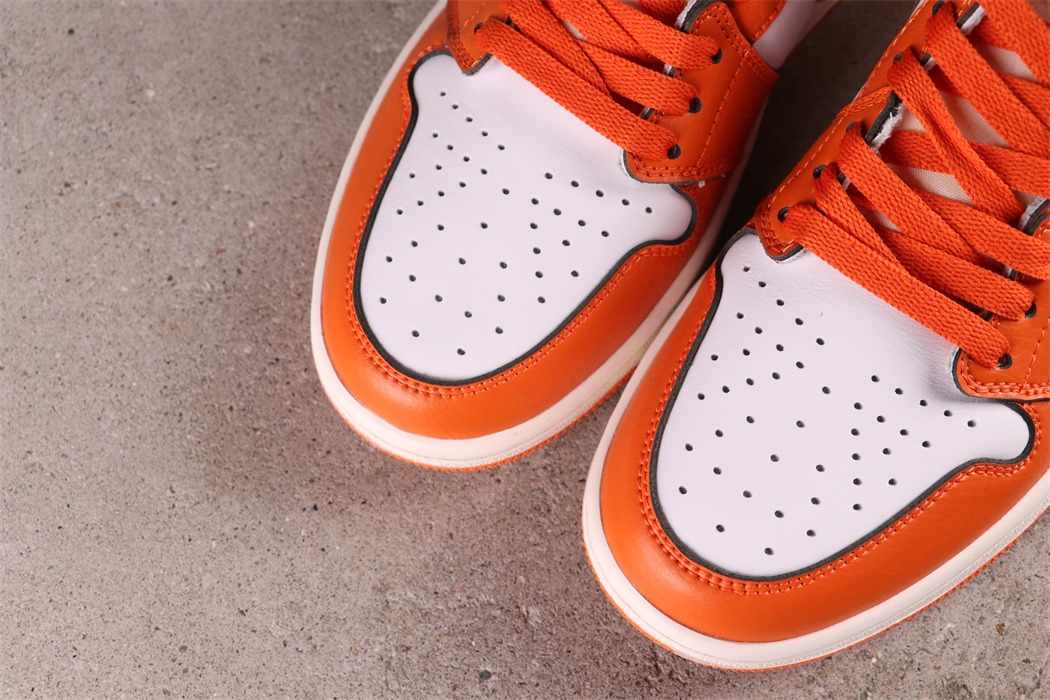US$40 Air Jordan 1 High OG DO9369-101 Size 36-46