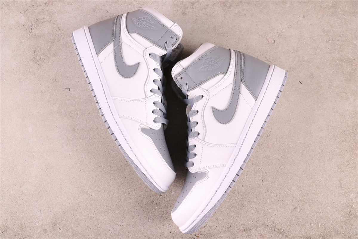 US$44 Air Jordan 1 High OG Stealth 555088-037 山羊 Size 36-47.5