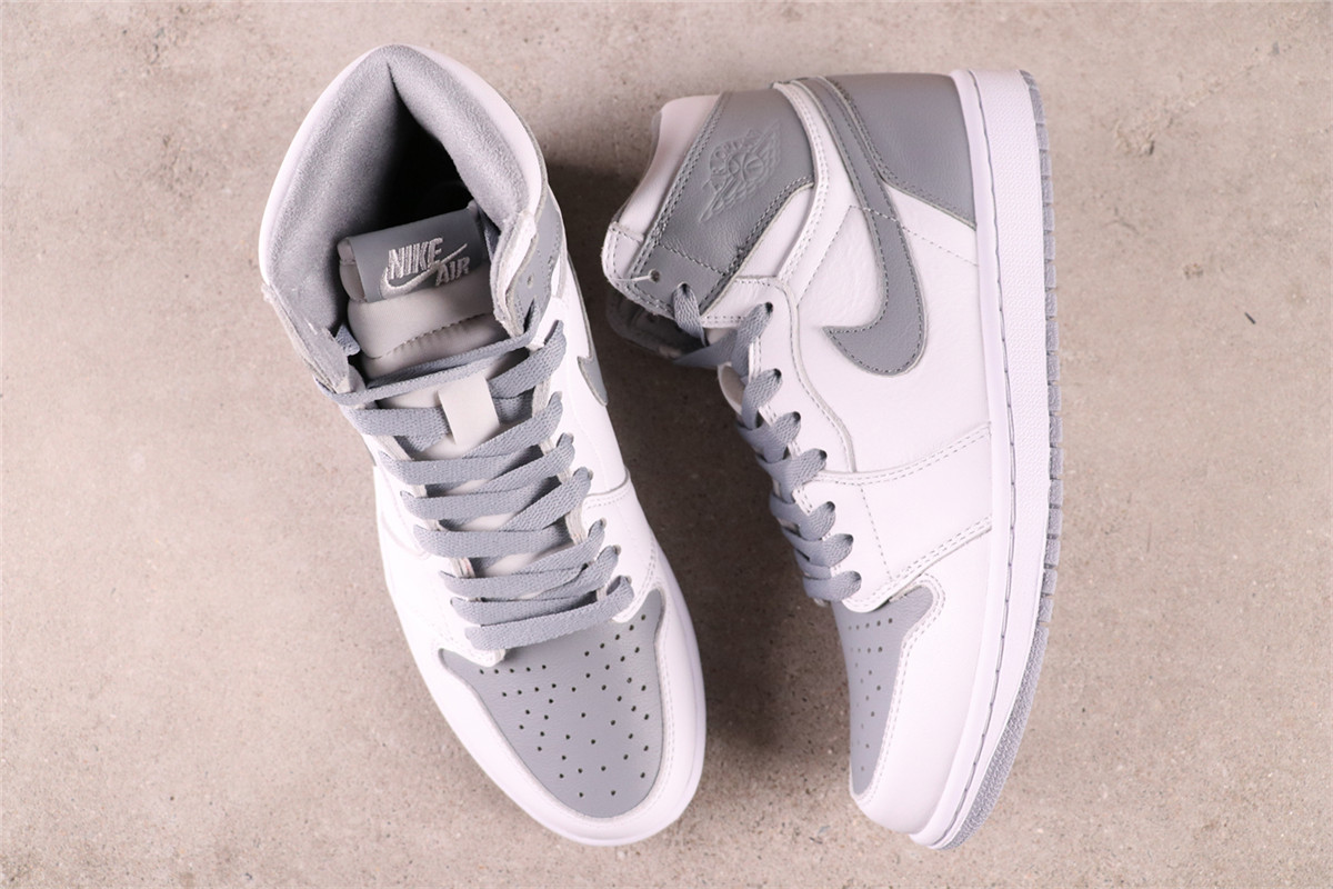 US$44 Air Jordan 1 High OG Stealth 555088-037 山羊 Size 36-47.5