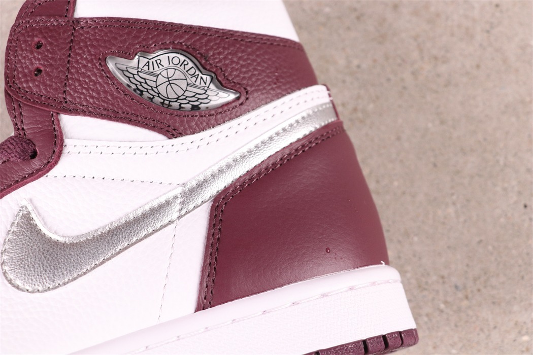 US$53 Air Jordan 1 High OG Bordeaux 555088-611 Size 36-47.5