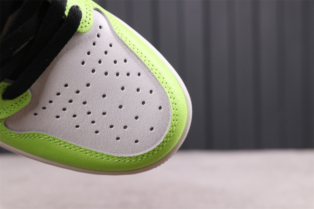US$53 Air Jordan 1 High OG Volt 555088-702 Size 36-47.5