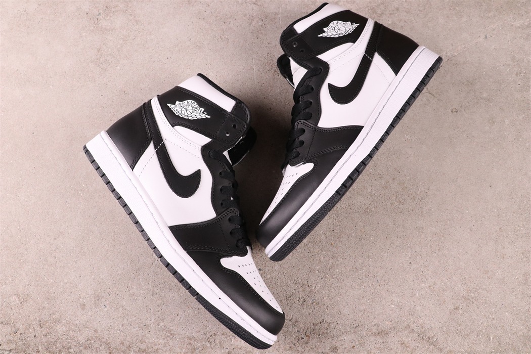 US$57 Air Jordan 1 High OG 555088-010 Size 36-47.5