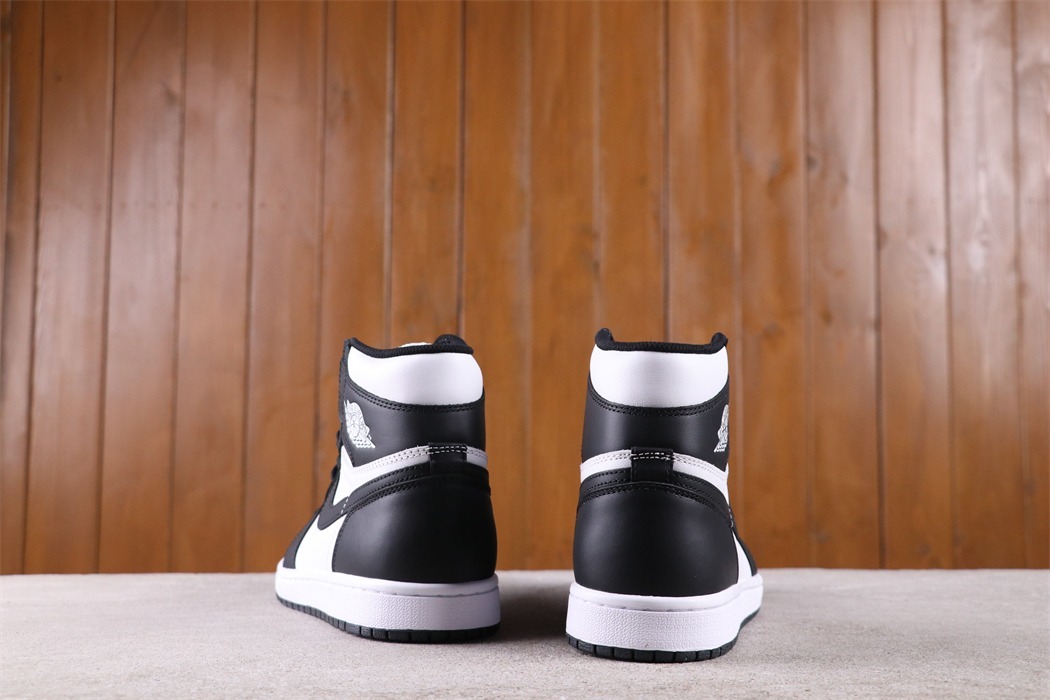 US$57 Air Jordan 1 High OG 555088-010 Size 36-47.5