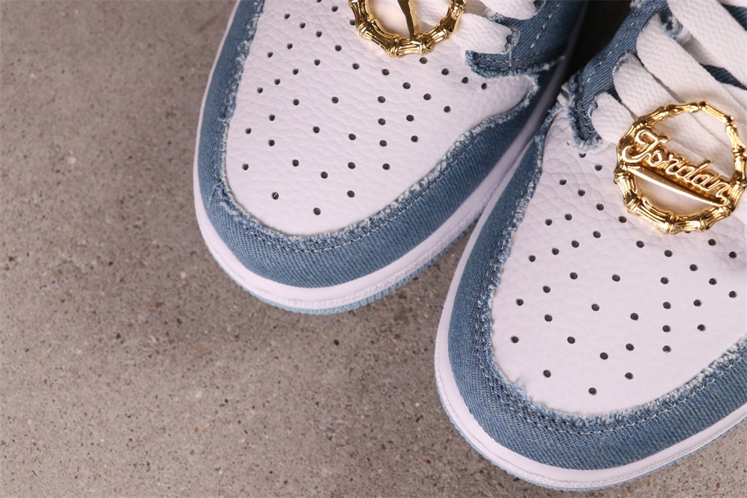 US$62 Air Jordan 1 High OG DM9036-104 Size 40-47.5