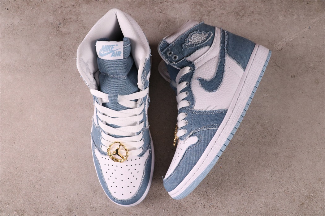US$62 Air Jordan 1 High OG DM9036-104 Size 40-47.5