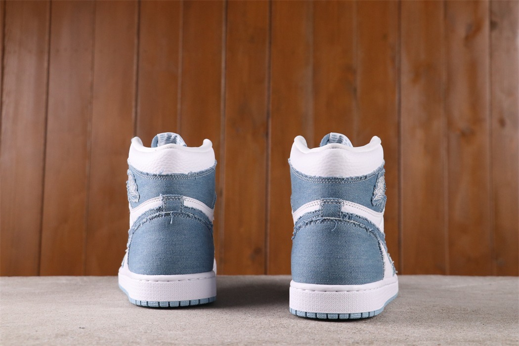US$62 Air Jordan 1 High OG DM9036-104 Size 40-47.5