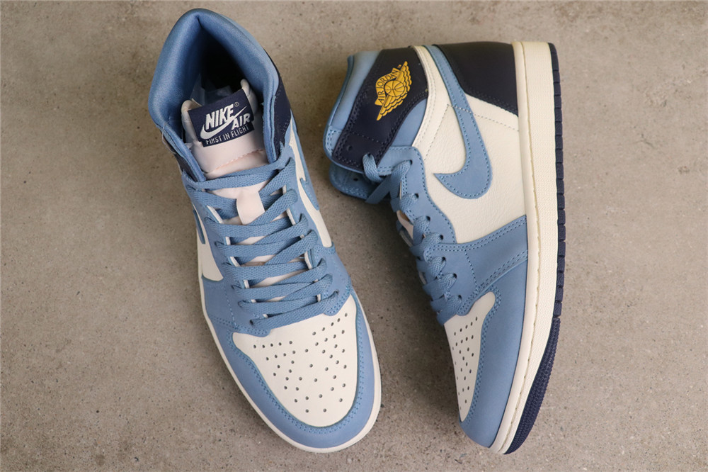 US$62 Air Jordan 1 High OG First in Flight FD2596-400 Size 40-47.5