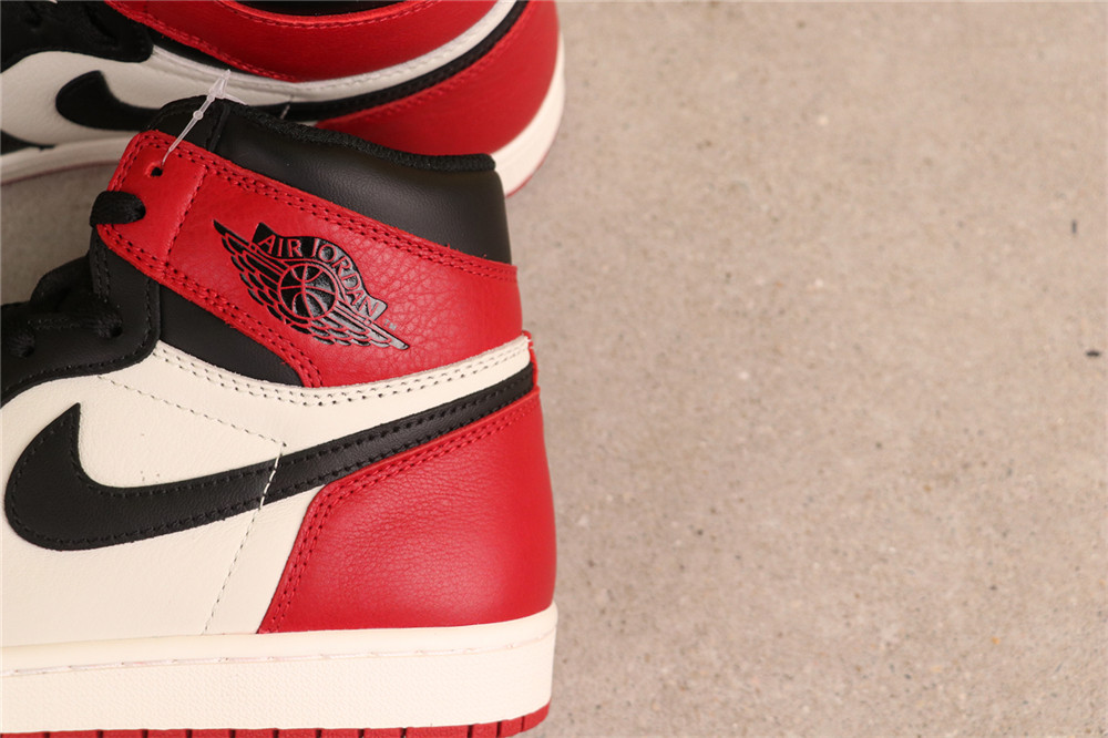 US$79 Air Jordan 1 High OG Bred Toe 555088-610 黑红脚趾 Size 36-47.5(36 36.5 37.5 38 38.5 39 40.5 41 42 US$79 Air Jordan 1 High OG Bred Toe 555088-610 黑红脚趾 Size 36-47.5(36 36.5 37.5 38 38.5 39 40.5 41 42