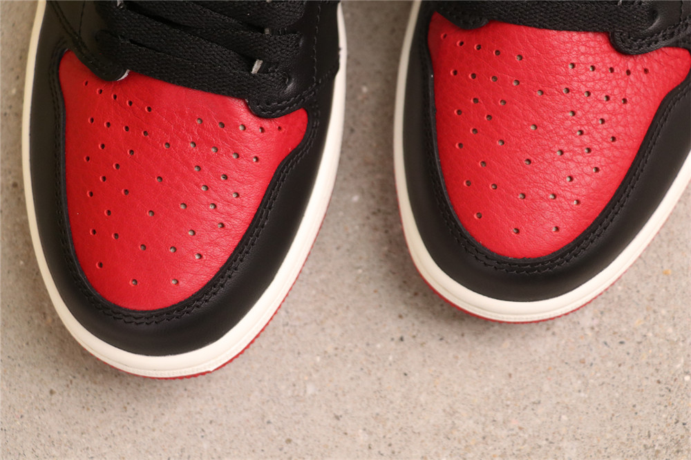 US$79 Air Jordan 1 High OG Bred Toe 555088-610 黑红脚趾 Size 36-47.5(36 36.5 37.5 38 38.5 39 40.5 41 42 US$79 Air Jordan 1 High OG Bred Toe 555088-610 黑红脚趾 Size 36-47.5(36 36.5 37.5 38 38.5 39 40.5 41 42