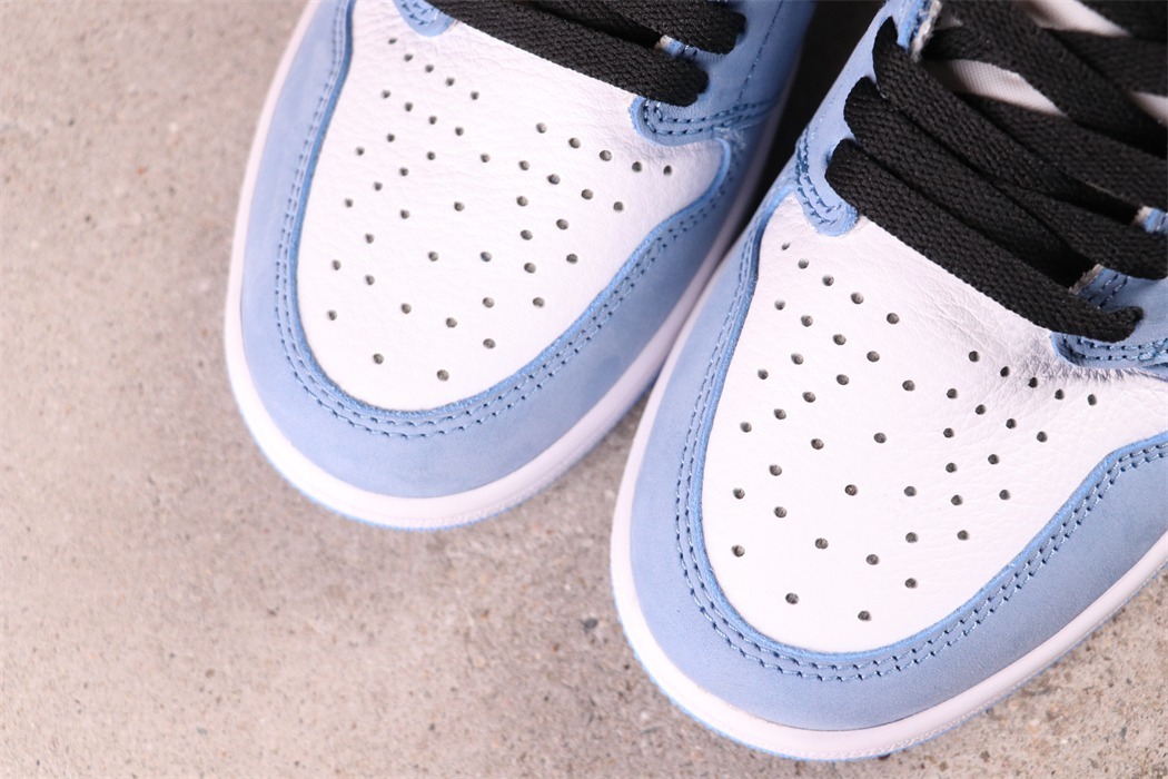 US$80 Air Jordan 1 High “University Blue” 555088-134Size 36-47.5