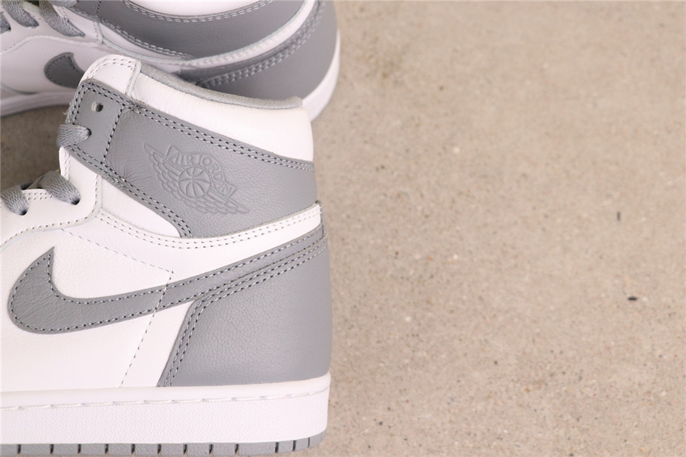 USD$79 Air Jordan 1 High OG Stealth 555088-037 山羊 Size 36-47.5