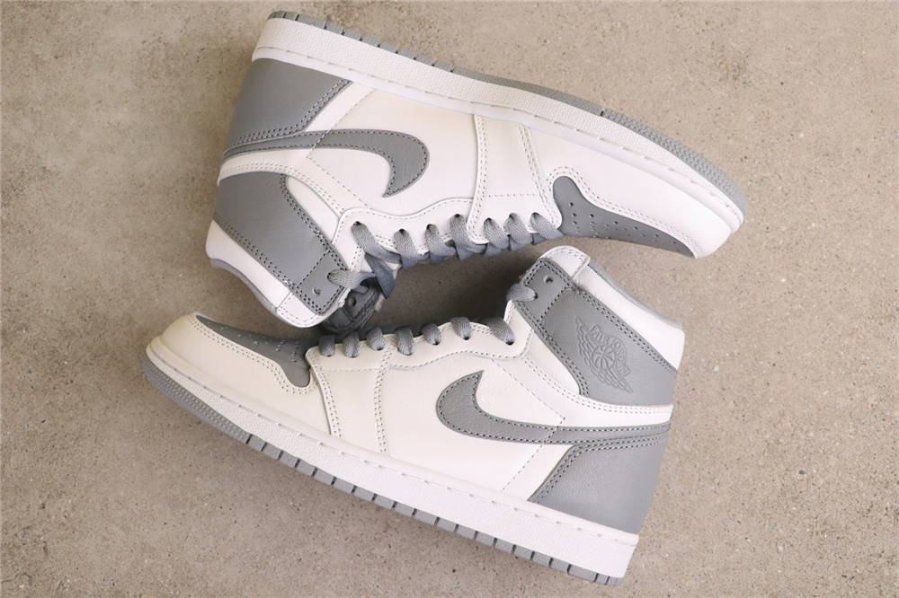 USD$79 Air Jordan 1 High OG Stealth 555088-037 山羊 Size 36-47.5