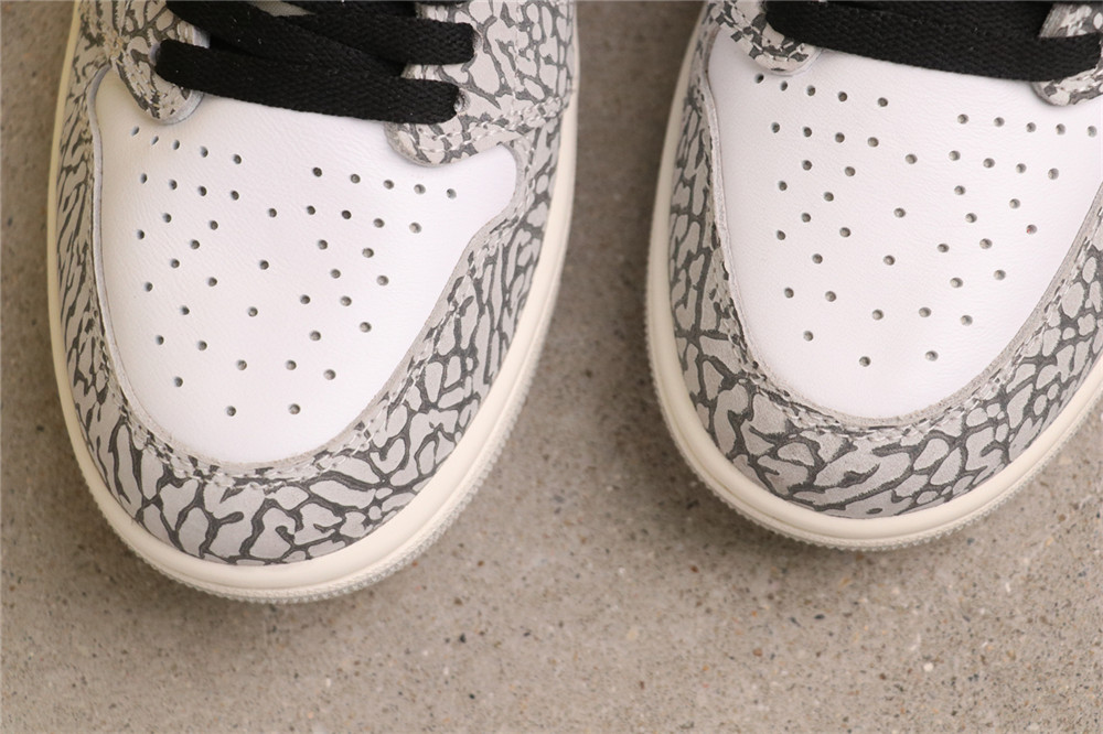 USD$79 Air Jordan 1 High OG White Cement DZ5485-052 白水泥 Size 40-47.5