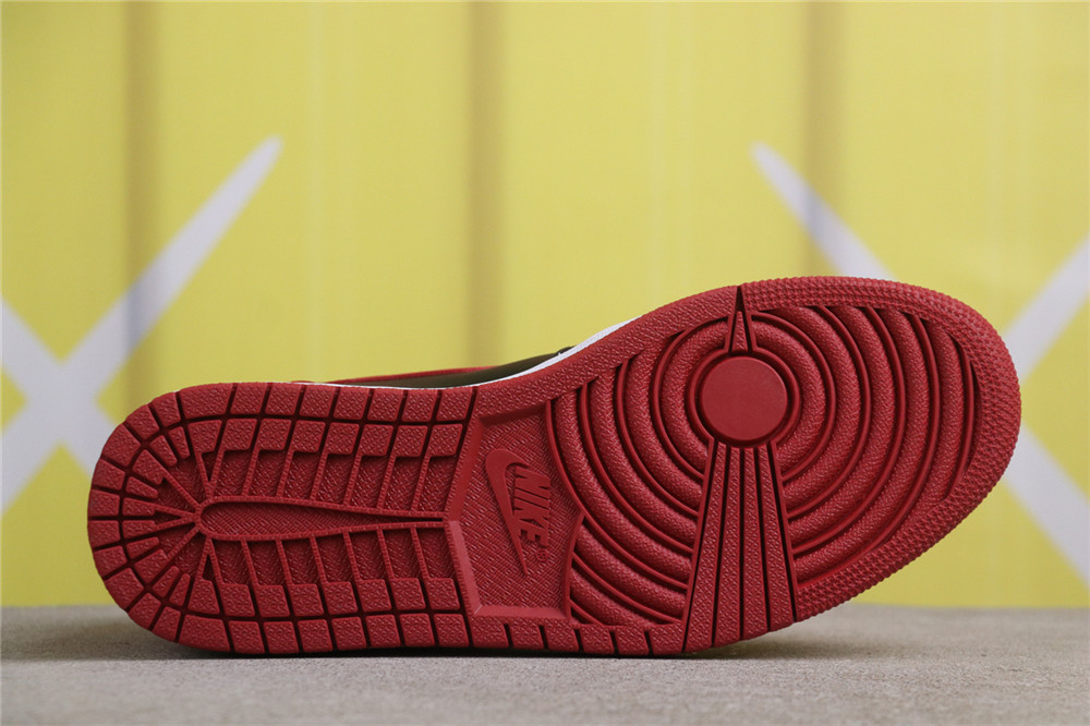 USD$79 Air Jordan 1 OG High Banned 555088-001 黑红禁穿 Size 36-47.5