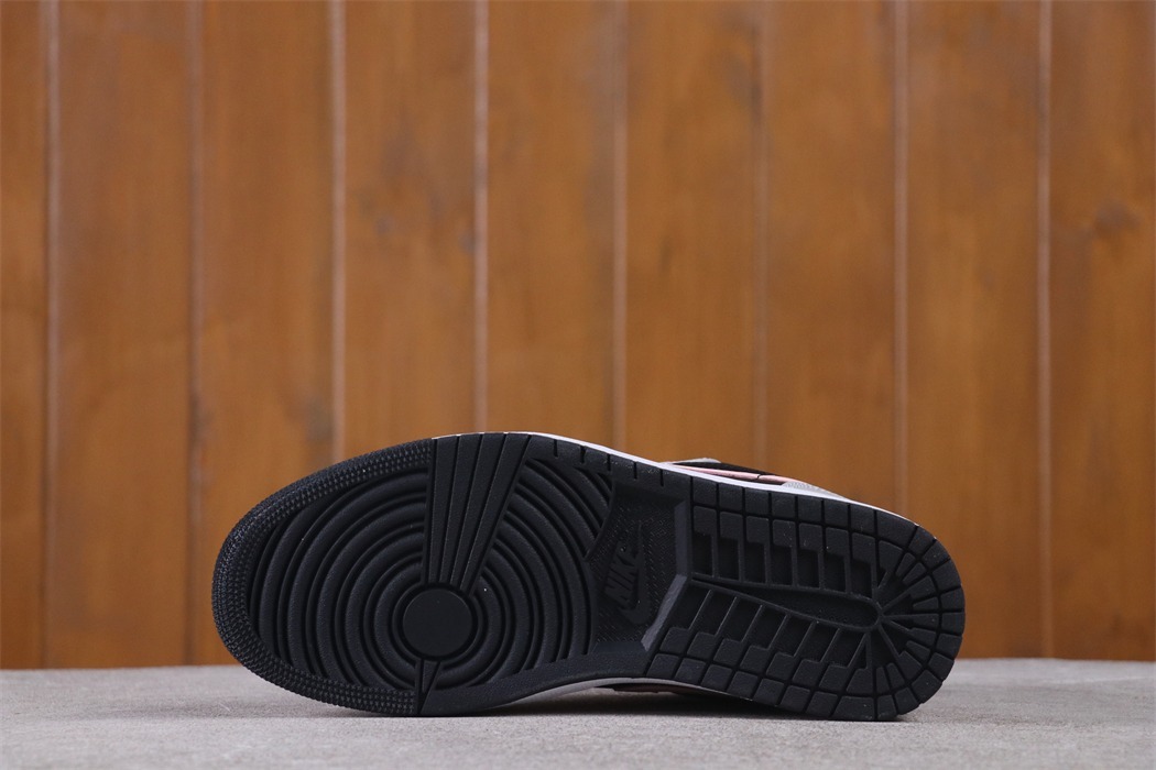 $44 Air Jordan 1 Low 553558-062 Size 36-46