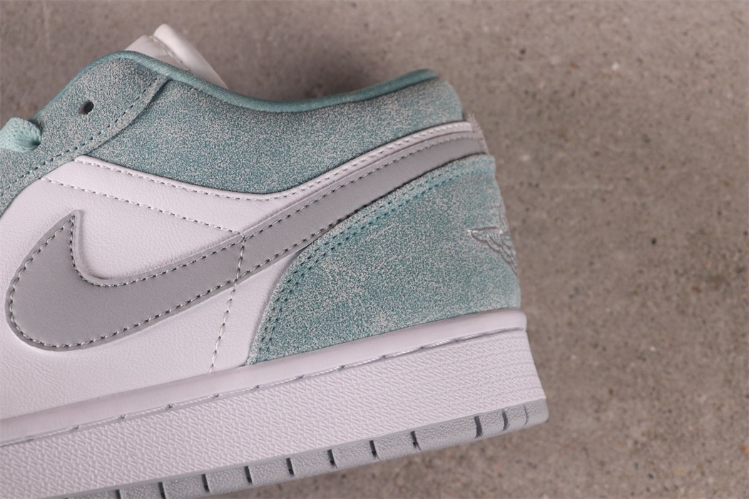 $44 Air Jordan 1 Low DN3705-301 Size 36-46