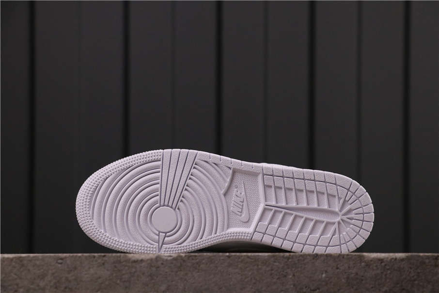 44USD Air Jordan 1 Low GS 554723-101 36-40
