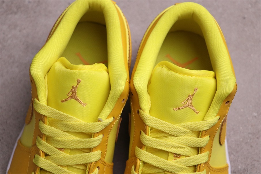44USD Air Jordan 1 Low GS Paint Drip DC0774-700 Size 36-46