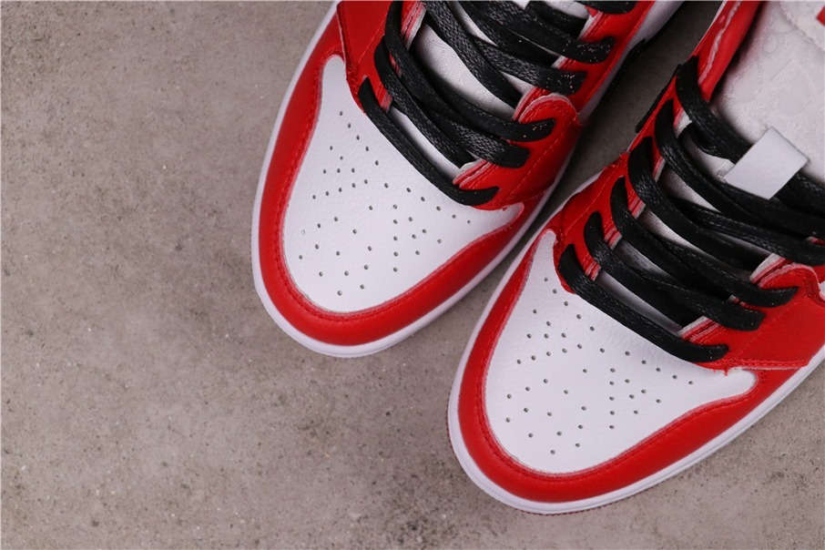 44USD Air Jordan 1 Low Satin Snake 36-45