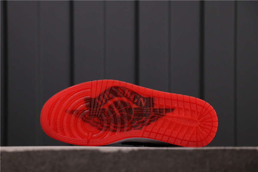 44USD Air Jordan 1 Low Satin Snake 36-45