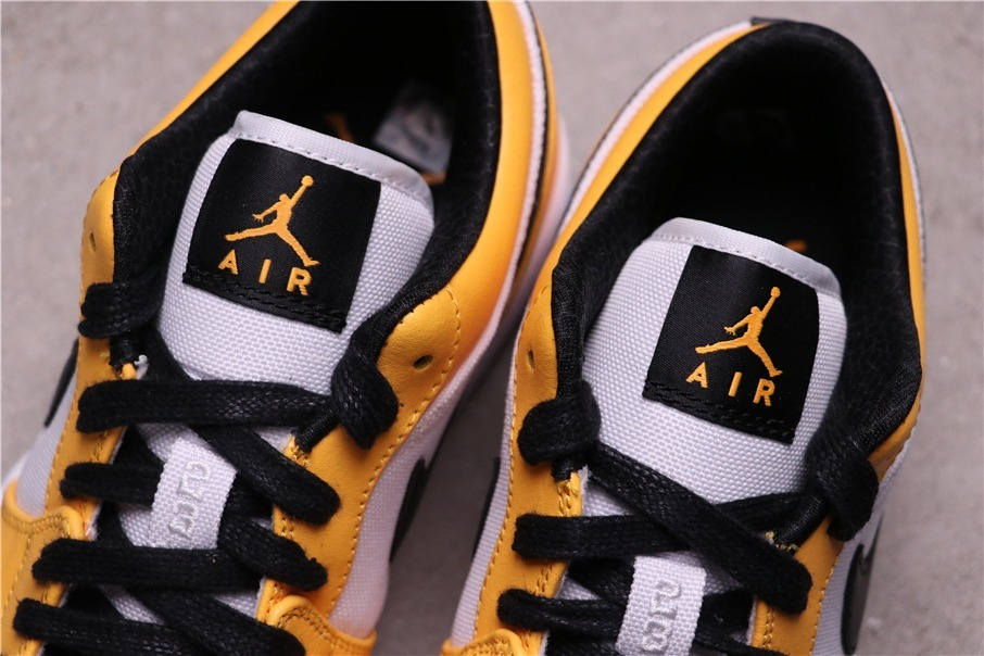 58USD Air Jordan 1 Low “Sweater” CZ4776-107 36-46