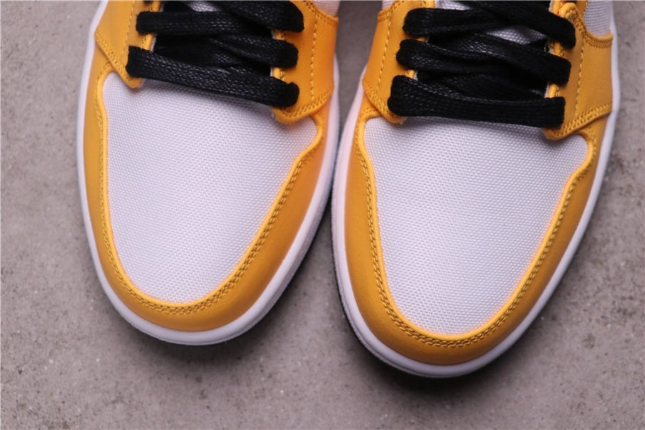 58USD Air Jordan 1 Low “Sweater” CZ4776-107 36-46