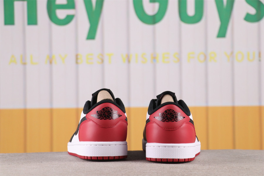 US$31 Air Jordan 1 Low OG Black Toe CZ0790-106 EU Size 40-47.5 US$31 Air Jordan 1 Low OG Black Toe CZ0790-106 EU Size 40-47.5