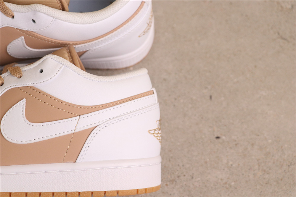 US$35 Air Jordan 1 Low DN6999-100 白卡其 Size 36-46 (36 36.5 37.5 38 38.5 39 40 40.5 41 42 42.5 43 44 US$35 Air Jordan 1 Low DN6999-100 白卡其 Size 36-46 (36 36.5 37.5 38 38.5 39 40 40.5 41 42 42.5 43 44