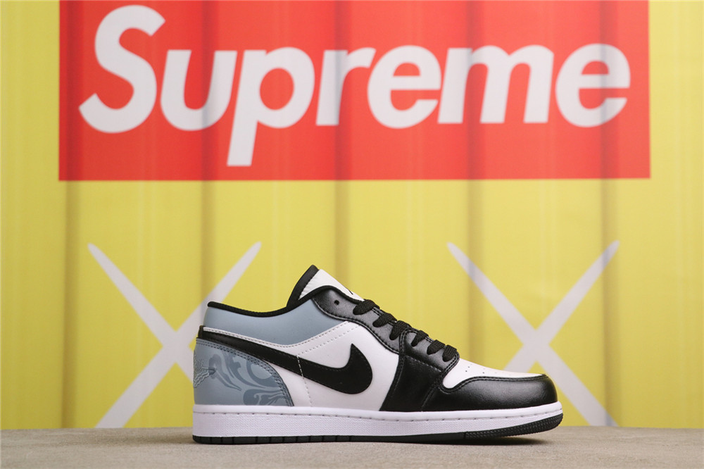 US$40 Air Jordan 1 Low 553558-132 岔寂之地 Size 36-46( 36 36.5 37.5 38 38.5 39 40 40.5 41 42 42.5 43 44 US$40 Air Jordan 1 Low 553558-132 岔寂之地 Size 36-46( 36 36.5 37.5 38 38.5 39 40 40.5 41 42 42.5 43 44