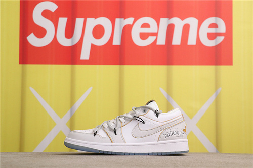 US$40 Air Jordan 1 Low FN8901-164 绑带月球轨迹 Size 36-46（ 36 36.5 37.5 38 38.5 39 40 40.5 41 42 42.5 43