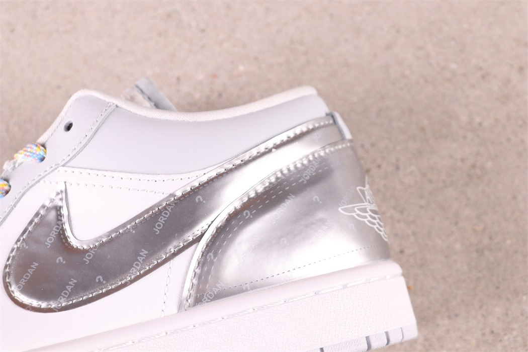 US$40 Air Jordan 1 Low SE DX6070-101 Size 36-46