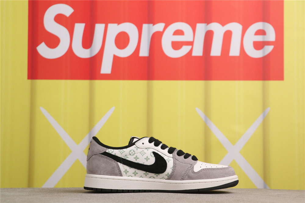 US$40 Air Jordan 1 Low SJ2068-101 反转白浅紫黑 Size 36-47.5( 36 36.5 37.5 38 38.5 39 40 40.5 41 42 42.5 4 US$40 Air Jordan 1 Low SJ2068-101 反转白浅紫黑 Size 36-47.5( 36 36.5 37.5 38 38.5 39 40 40.5 41 42 42.5 4