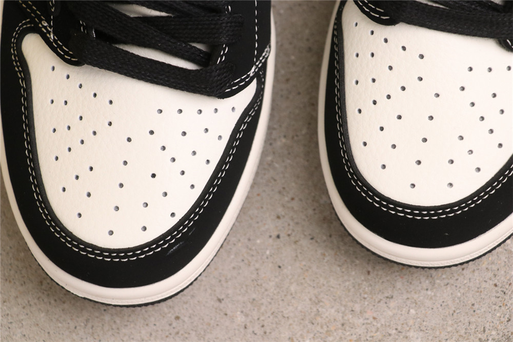 US$40 Air Jordan 1 Low SJ2068-101 黑白LV Size 36-47.5( 36 36.5 37.5 38 38.5 39 40 40.5 41 42 42.5 43 US$40 Air Jordan 1 Low SJ2068-101 黑白LV Size 36-47.5( 36 36.5 37.5 38 38.5 39 40 40.5 41 42 42.5 43