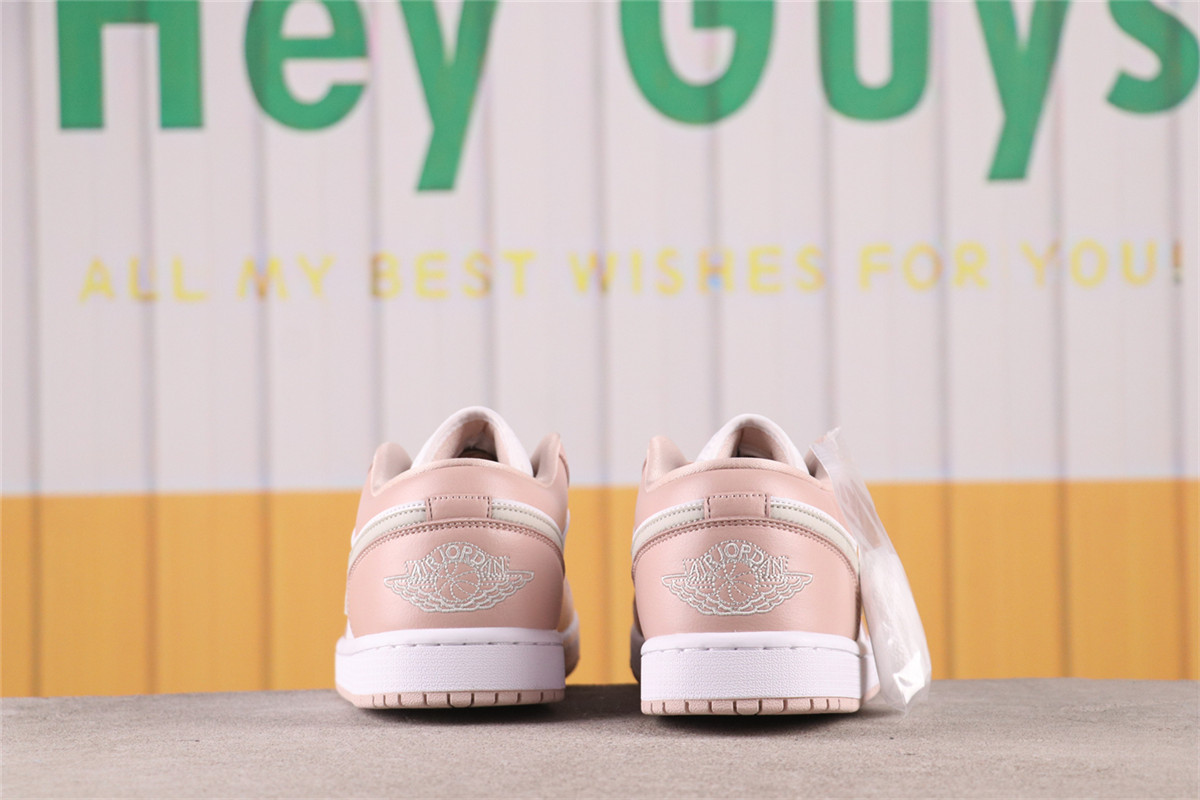 US$44 Air Jordan 1 Low DC0774-120 白粉 Size 36-46