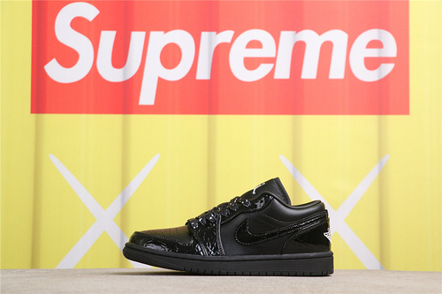US$44 Air Jordan 1 Low HJ7743-010 蛇纹黑漆皮 Size 36-46（ 36 36.5 37.5 38 38.5 39 40 40.5 41 42 42.5 43 4